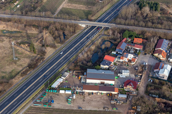 Schrägluftbild von Gewerbegebiet In der Nauroth, GOWA Industrieschallschutz in Ellerstadt im Bundesland Rheinland-Pfalz, Deutschland