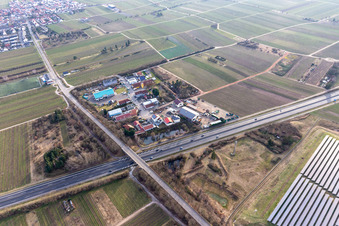 Gewerbegebiet In der Nauroth in Ellerstadt im Bundesland Rheinland-Pfalz, Deutschland aus der Vogelperspektive