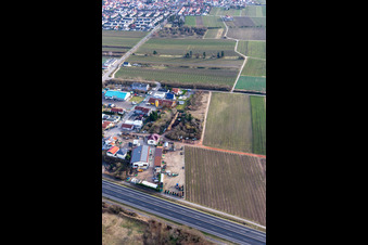 Drohnenaufname von Gewerbegebiet In der Nauroth in Ellerstadt im Bundesland Rheinland-Pfalz, Deutschland