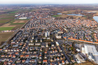 Ortsteil Roxheim in Bobenheim-Roxheim im Bundesland Rheinland-Pfalz, Deutschland aus der Luft