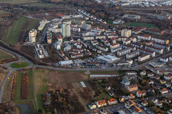 Neustadt an der Weinstraße im Bundesland Rheinland-Pfalz, Deutschland von oben