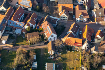 Staubgasse im Ortsteil Arzheim in Landau in der Pfalz im Bundesland Rheinland-Pfalz, Deutschland