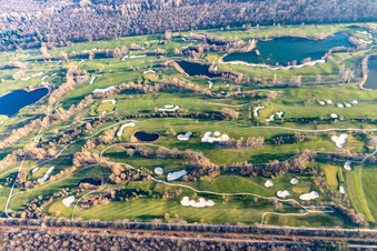 Drohnenaufname von Golfanlage Landgut Dreihof - GOLF absolute in Essingen im Bundesland Rheinland-Pfalz, Deutschland
