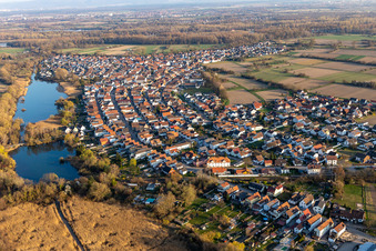 Neuburg am Rhein im Bundesland Rheinland-Pfalz, Deutschland vom Flugzeug aus