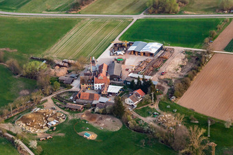 Neubau der abgebrannten Halle Holzwerk ORTH Gerd Sütterlin e.K im Ortsteil Schaidt in Wörth am Rhein im Bundesland Rheinland-Pfalz, Deutschland