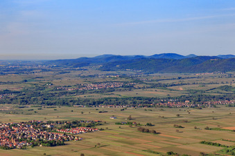 Südpfalzpanorama von Eschbach bus Schweigen in Klingenmünster im Bundesland Rheinland-Pfalz, Deutschland