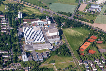 L'OREAL Produktion Deutschland GmbH & Co. KG im Ortsteil Nordweststadt in Karlsruhe im Bundesland Baden-Württemberg von oben