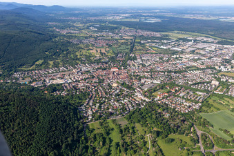 Luftbild von Ettlingen im Bundesland Baden-Württemberg, Deutschland