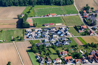 Rue Allmend in Niederlauterbach im Bundesland Bas-Rhin, Frankreich