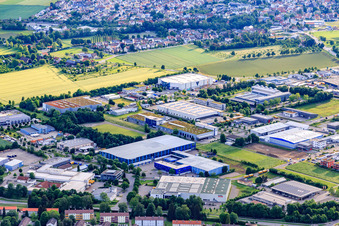 Industriegebiet mit thyssenkrupp Schulte GmbH, GRIESHABER Logistik GmbH und PFEIFFER & MAY Weingarten GmbH + Co. KG in Weingarten bei Ravensburg im Bundesland Baden-Württemberg, Deutschland