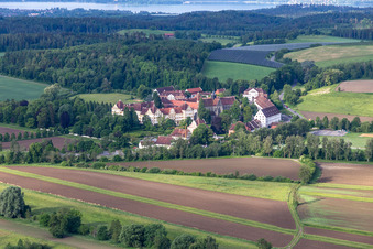Luftbild von Kloster, Schule und Schloss Salem im Ortsteil Stefansfeld im Bundesland Baden-Württemberg, Deutschland