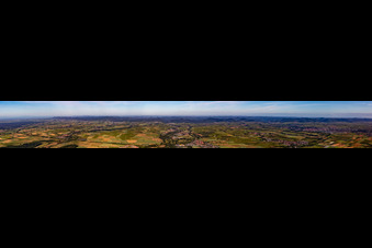 Südpfalz Panorama vom Bienwald bis Landau in Steinweiler im Bundesland Rheinland-Pfalz, Deutschland