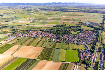 Winden im Bundesland Rheinland-Pfalz, Deutschland von einer Drohne aus