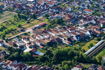 Bachgasse in Rülzheim im Bundesland Rheinland-Pfalz, Deutschland