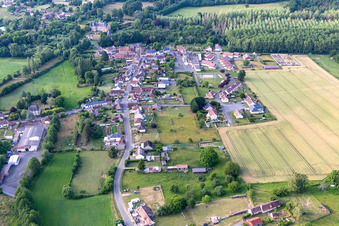 Semur-en-Vallon im Bundesland Sarthe, Frankreich