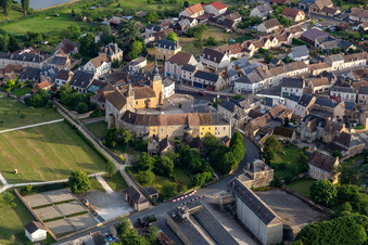 Luftbild von Château de Bouloire im Bundesland Sarthe, Frankreich