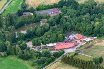 Luftbild von Train touristique et Muséotrain de Semur-en-Vallon, en Sarthe, Frankreich