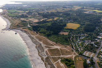 Luftbild von Plage de Kersauz in Treffiagat im Bundesland Finistère, Frankreich