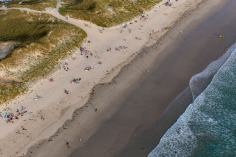 Luftaufnahme von Plage de Tronoën in Saint-Jean-Trolimon im Bundesland Finistère, Frankreich