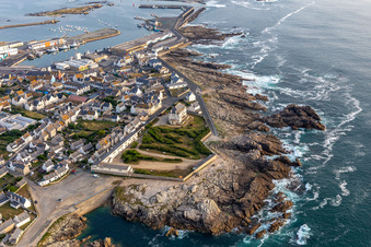 Hotel am La Roche du Préfet im Ortsteil St-Guenole-St Pierre in Penmarch im Bundesland Finistère, Frankreich
