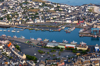 Hafen von Guilvine in Treffiagat im Bundesland Finistère, Frankreich von oben