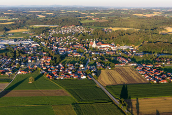 Luftbild von Ortsteil Sankt Peter in Aldersbach im Bundesland Bayern, Deutschland
