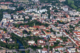 Luftaufnahme von Hammerinsel zw. Isar und kleiner Isar in Landshut im Bundesland Bayern, Deutschland
