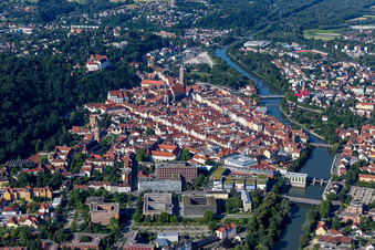 Luftbild von Neustadt und Altstadt Landshut im Bundesland Bayern, Deutschland