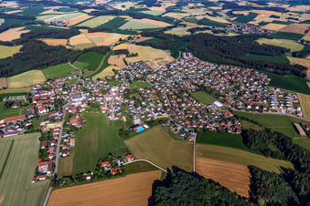Luftbild von Ortsteil Obergambach in Hohenthann im Bundesland Bayern, Deutschland