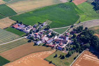 Pram im Ortsteil Feuchten in Bayerbach bei Ergoldsbach im Bundesland Bayern, Deutschland