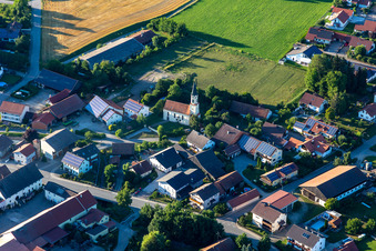 Ortsteil Oberzeitldorn in Kirchroth im Bundesland Bayern, Deutschland