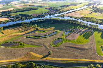 Luftbild von Polder an der Donau im Ortsteil Niederachdorf in Kirchroth im Bundesland Bayern, Deutschland