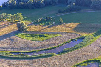 Luftaufnahme von Polder an der Donau im Ortsteil Niederachdorf in Kirchroth im Bundesland Bayern, Deutschland