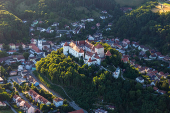 Pro Seniore Schloss Wörth im Ortsteil Hungersdorf in Wörth an der Donau im Bundesland Bayern, Deutschland
