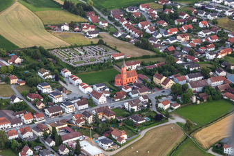 St. Georg im Ortsteil Weichshofen in Mengkofen im Bundesland Bayern, Deutschland