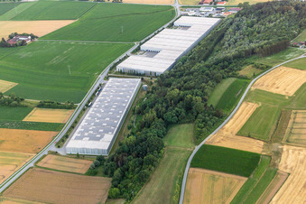 Luftbild von Logistikcenter an der Dingolfinger Straße im Ortsteil Unterhollerau in Moosthenning im Bundesland Bayern, Deutschland