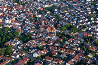 St. Jakobus Kirche im Ortsteil Karlsdorf in Karlsdorf-Neuthard im Bundesland Baden-Württemberg, Deutschland