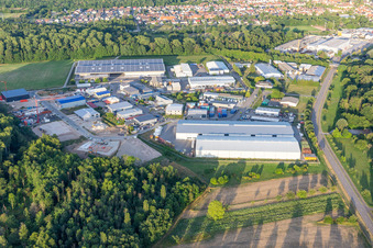 Luftbild von Industriegebiet im Horrenfeld Huttenheim in Philippsburg im Bundesland Baden-Württemberg, Deutschland
