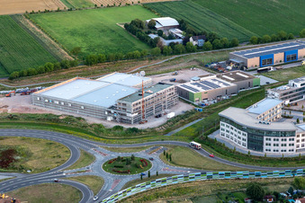 Gewerbepark am Messegelände im Ortsteil Queichheim in Landau in der Pfalz im Bundesland Rheinland-Pfalz, Deutschland aus der Luft