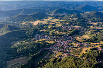 Gossersweiler von Südosten in Gossersweiler-Stein im Bundesland Rheinland-Pfalz, Deutschland