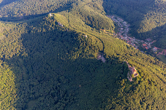 Die 3 Burgen Trifels, Anebos und Münz in Leinsweiler im Bundesland Rheinland-Pfalz, Deutschland