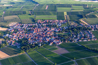 Wollmesheim im Ortsteil Mörzheim in Landau in der Pfalz im Bundesland Rheinland-Pfalz, Deutschland