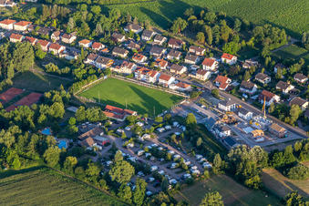 Camping im Klingbachtal im Ortsteil Ingenheim in Billigheim-Ingenheim im Bundesland Rheinland-Pfalz, Deutschland