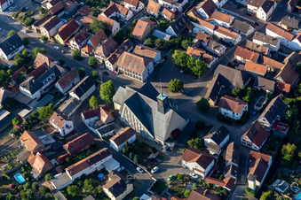 Kirche St. Gertrud Leimersheim im Bundesland Rheinland-Pfalz, Deutschland