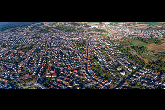 Schrägluftbild von Schifferstadt im Bundesland Rheinland-Pfalz, Deutschland