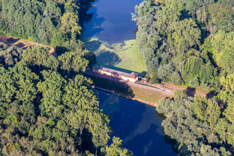 Schleusenhaus Michelsbach im Ortsteil Sondernheim in Germersheim im Bundesland Rheinland-Pfalz, Deutschland