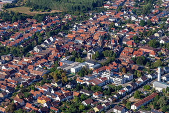 Stadthalle Grundschule Marktplatz in Kandel im Bundesland Rheinland-Pfalz, Deutschland
