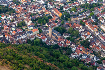Pfarrkirche St. Cosmas und Damian in Untergrombach in Bruchsal im Bundesland Baden-Württemberg, Deutschland