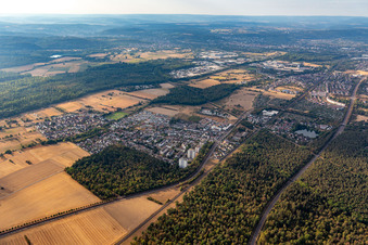 Luftaufnahme von Ortsteil Büchig in Stutensee im Bundesland Baden-Württemberg, Deutschland
