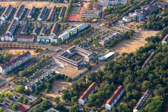 EDEKA im Waldstadtzentrum Waldstadt in Karlsruhe im Bundesland Baden-Württemberg, Deutschland